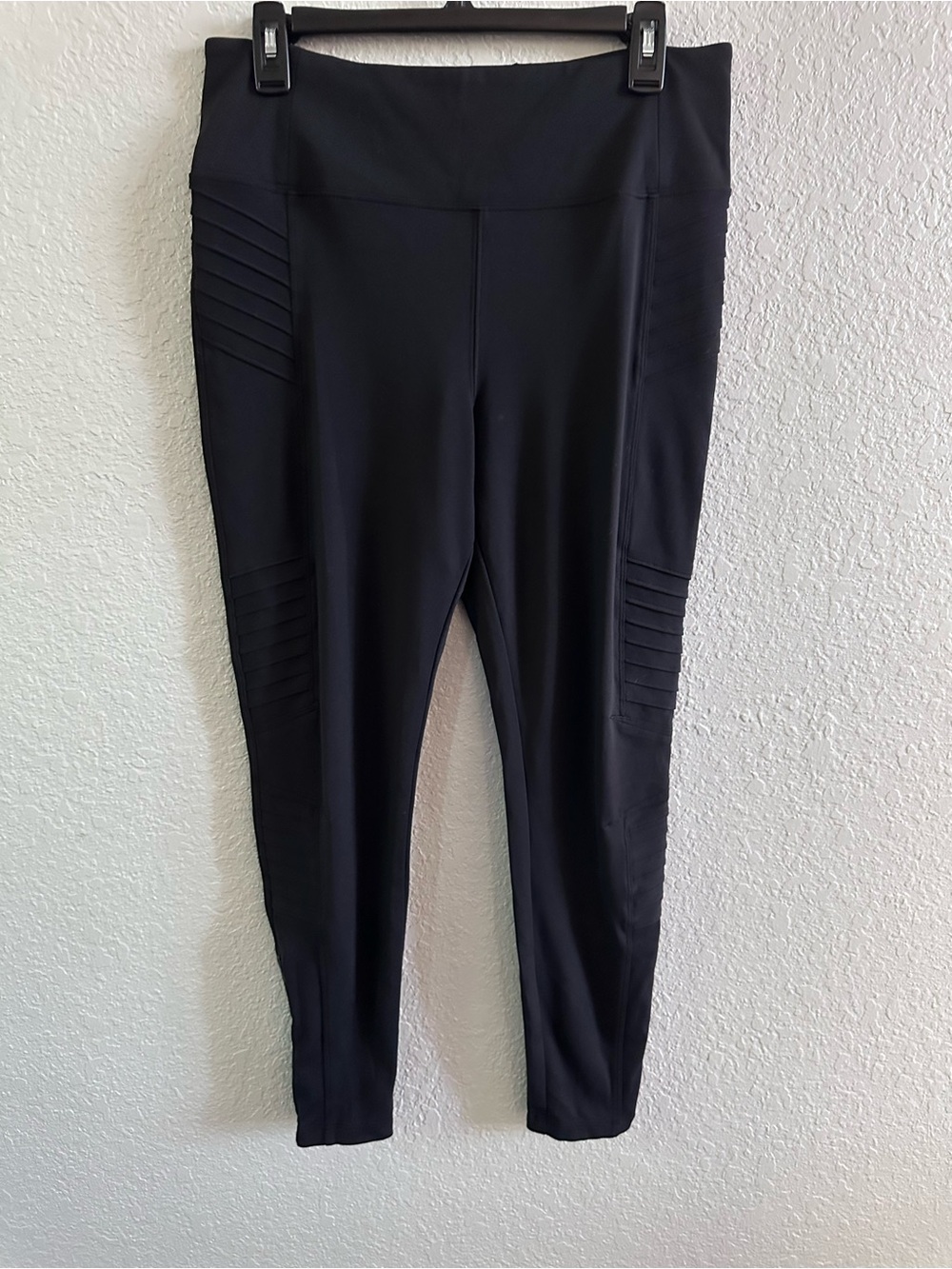 Athleta Delancy Moto Tight Leggings Women’s Large Black High Rise Zip Ankle